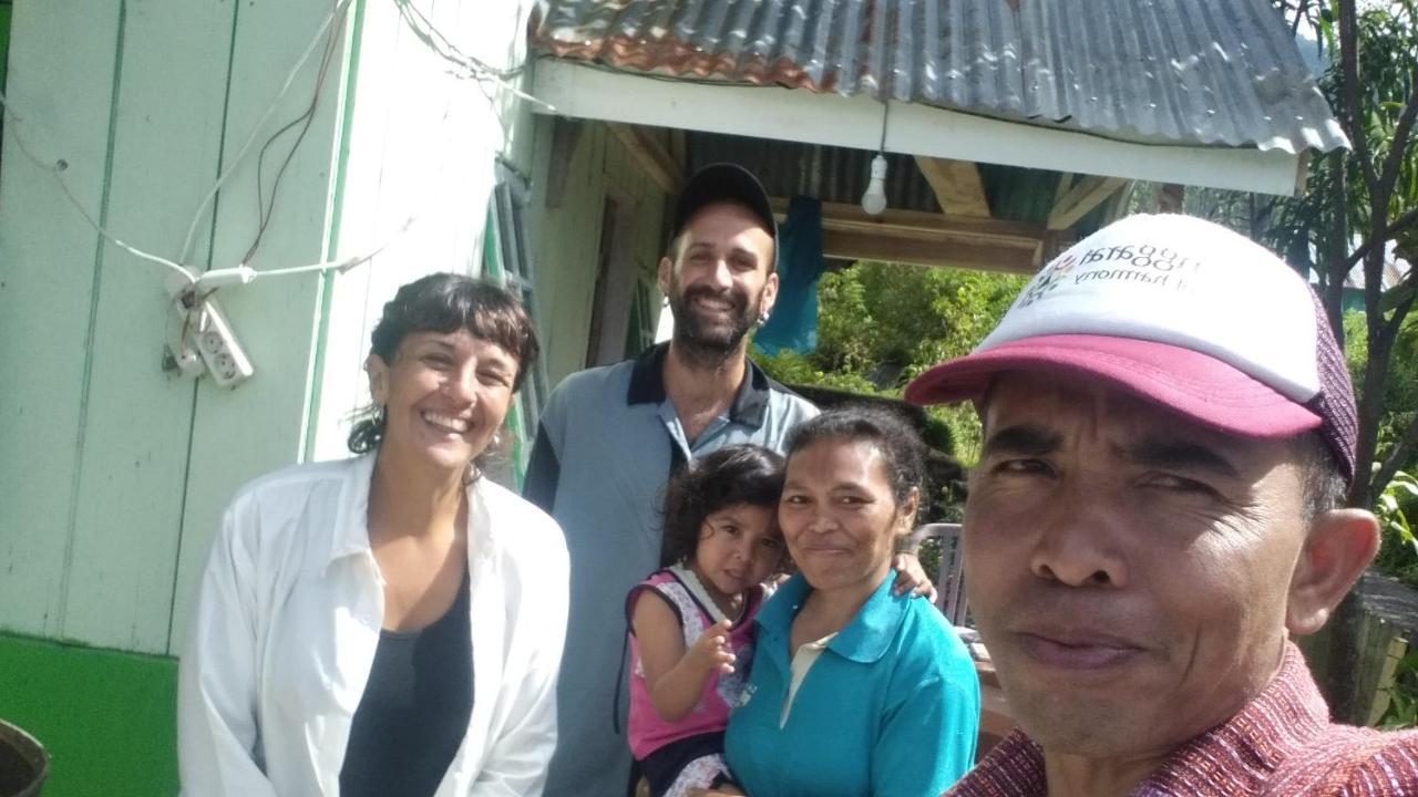Karleta Homestay Рутенг Екстериор снимка