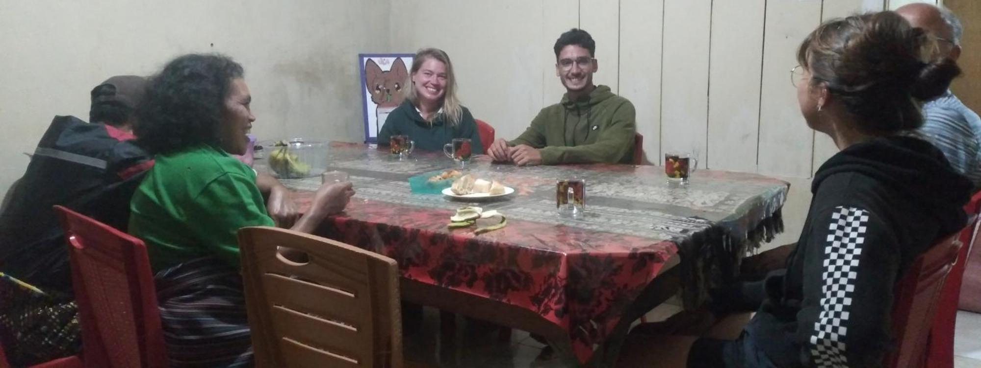 Karleta Homestay Рутенг Екстериор снимка