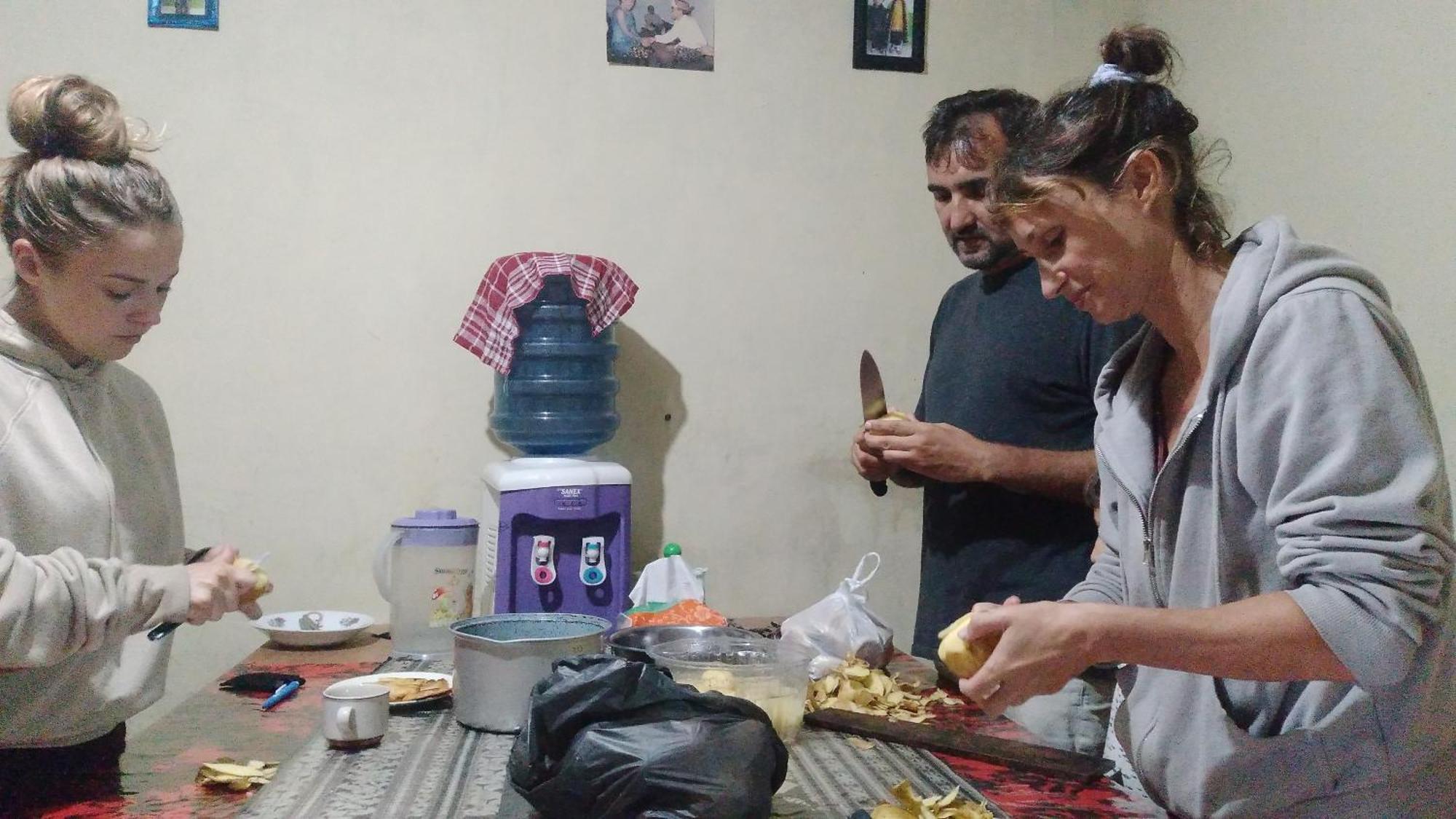 Karleta Homestay Рутенг Екстериор снимка